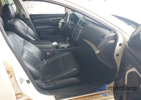 2017 Nissan Altima 2.5 Sr z USA, uszkodzony, nr VIN 1N4AL3AP3HC148300